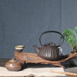 渡和堂鐵壺《群峭壁摩天》劉麗作8
